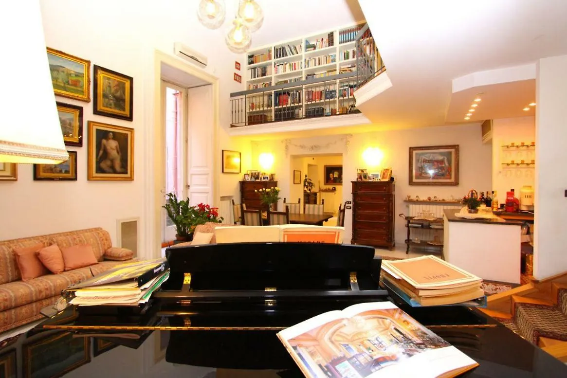 *** Bed & Breakfast Casa 12 B&B Napoli Italia