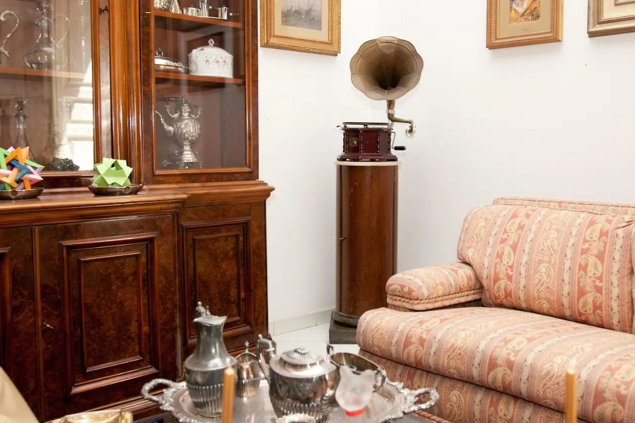 Casa 12 B&B Napoli Italien